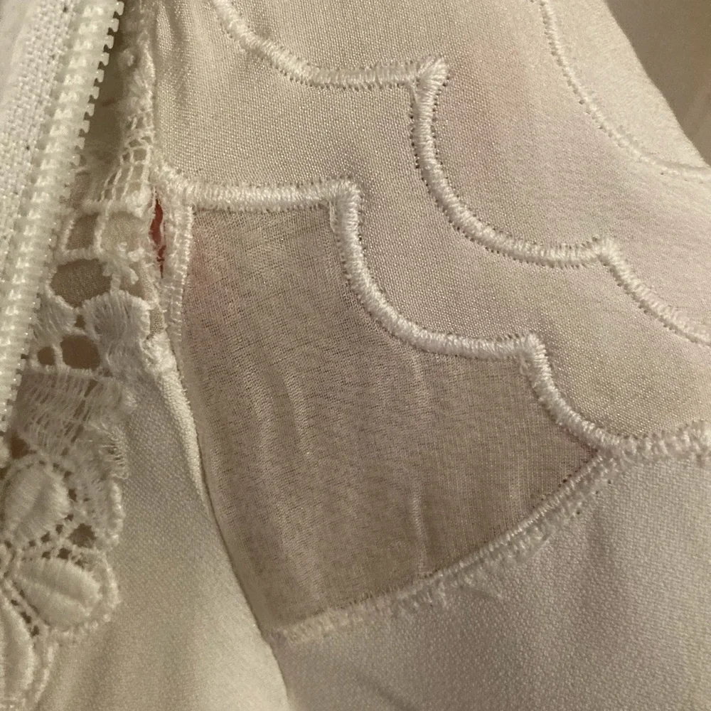Stella McCartney wedding dress - Picture 9 of 15